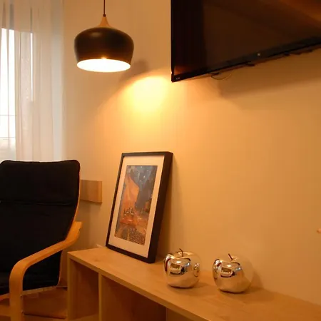 Citizen 9 4*