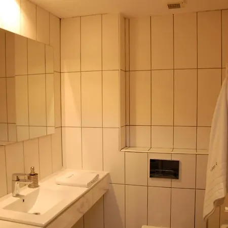 Citizen 9 سالونيك